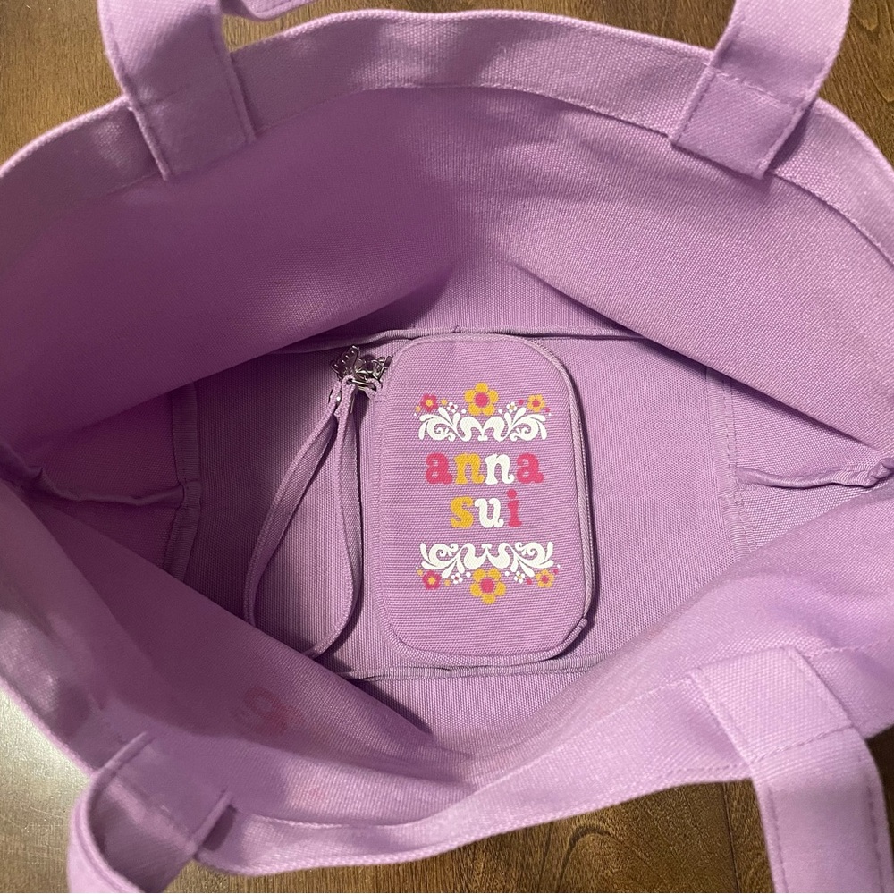 Brand New - Anna Sui Lavender Floral Canvas Tote with wristlet - Picture 3 of 9